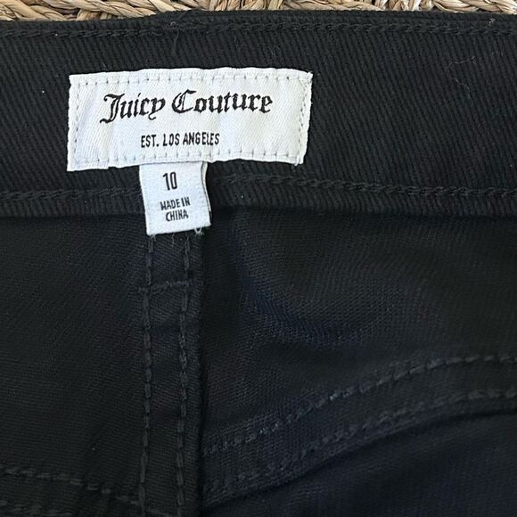 Juicy Couture Back Denim Jean shorts, Size 10, 4” inseam, NWT - Picture 7 of 8
